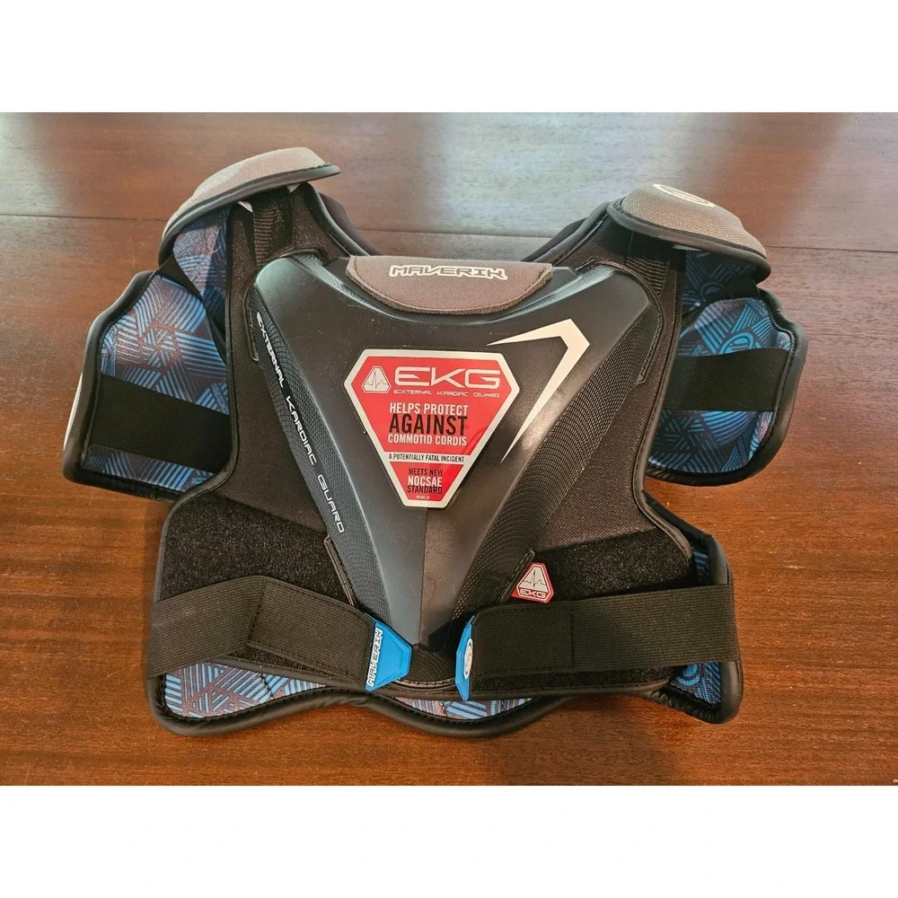 Maverick‎ Charger Lacrosse Black Shoulder Pad - Size Large- Brand New With Tag